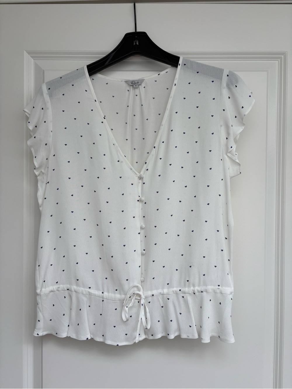 Rails White Button-Front Peplum Blouse with Navy Heart Print Small